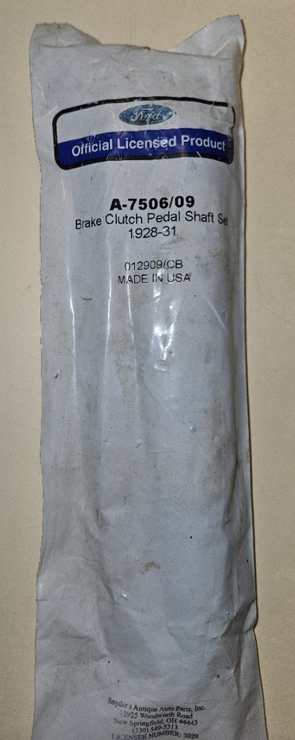 A-7506/09 Brake/Clutch Pedal Shaft Set