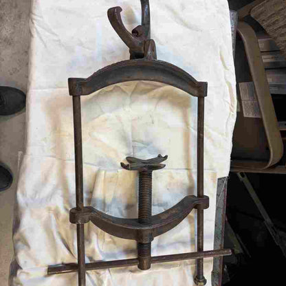 K.R.Wilson Rear Spring Compressor tool
